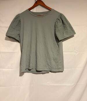 GAP Sage Green Knit Top With Eyelet Puff Sleeves Size L Tall
